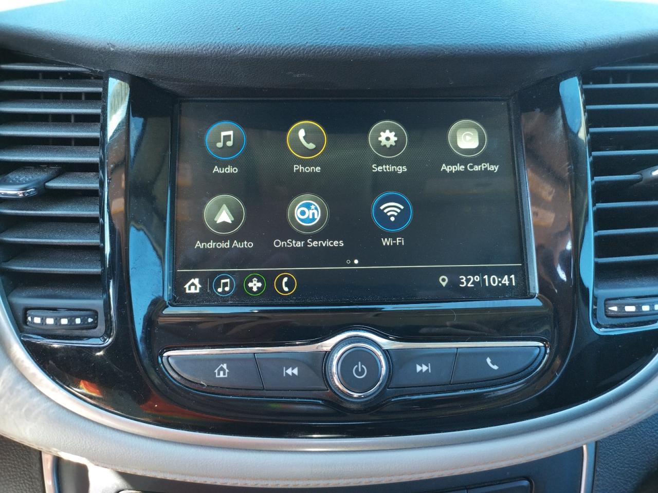 Photo 9 from auction – 2019 CHEVROLET TRAX 1LT with VIN 3GNCJLSB4KL314581
