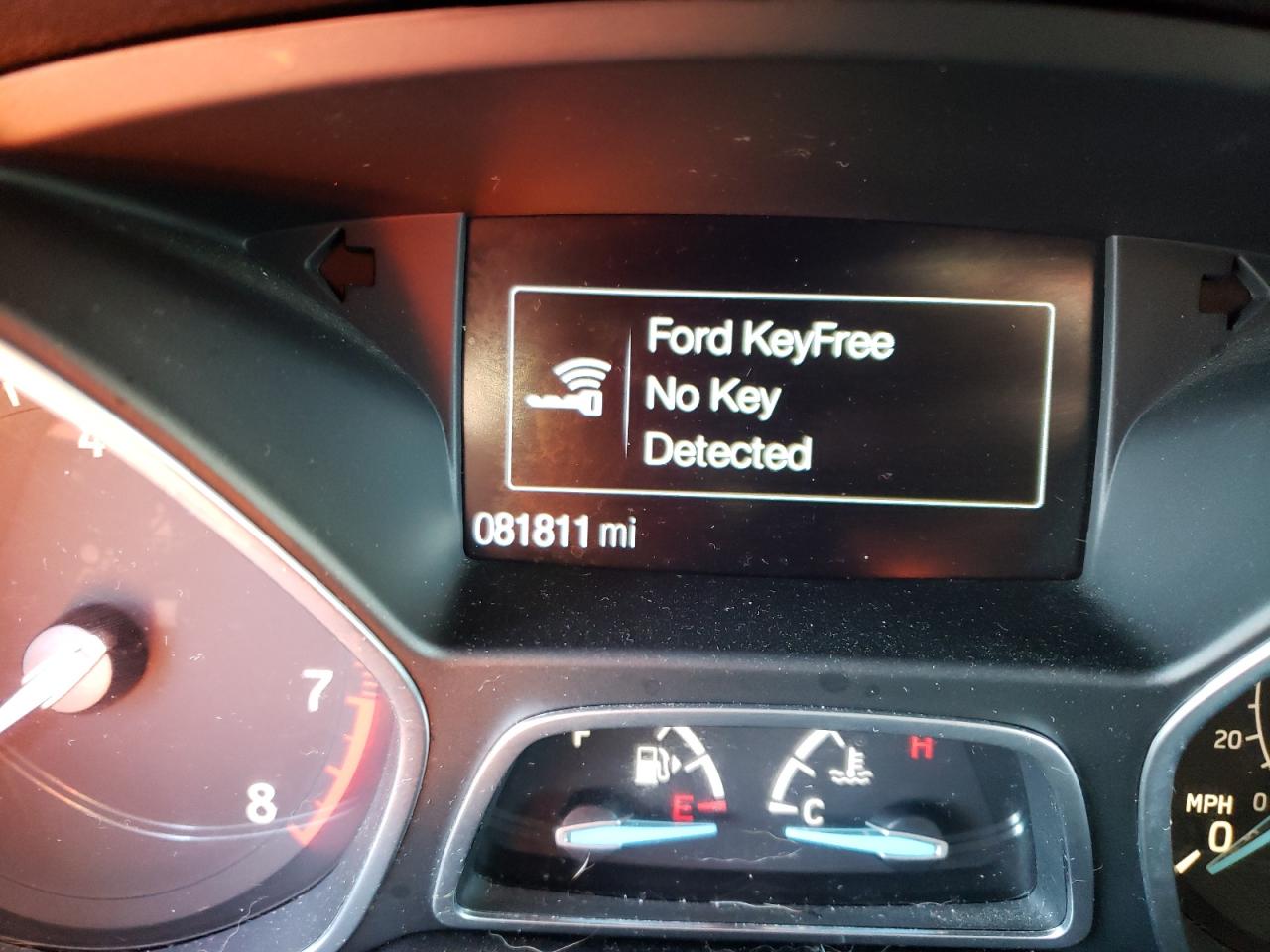 Photo 8 from auction – 2017 FORD ESCAPE TIT with VIN 1FMCU9J96HUB51539