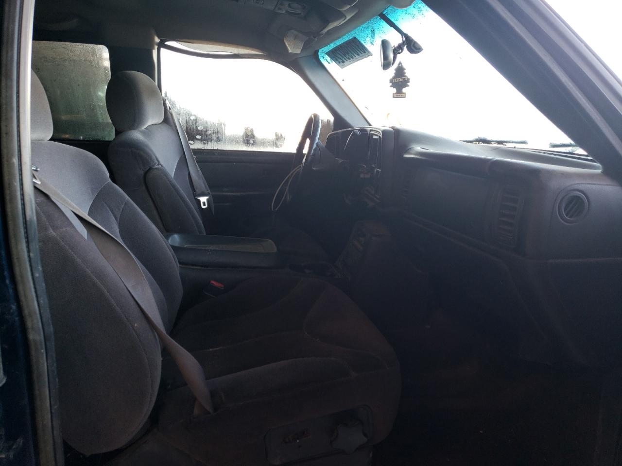 Photo 5 from auction – 2001 GMC SIERRA C25 with VIN 1GTHC29U61E334632