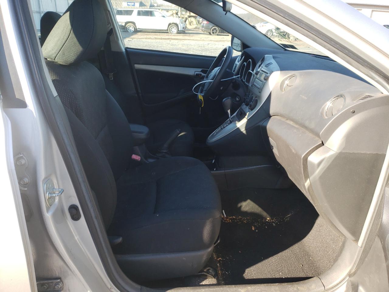 Photo 5 from auction – 2009 TOYOTA MATRIX with VIN 2T1KU40E19C045631