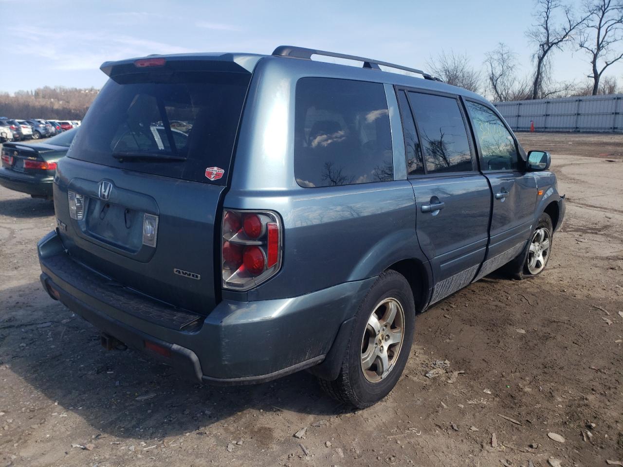 Photo 4 from auction – 2006 HONDA PILOT EX with VIN 5FNYF18586B022054