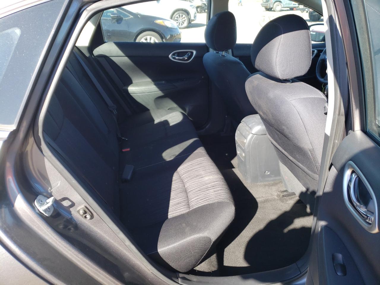 Photo 6 from auction – 2016 NISSAN SENTRA S with VIN 3N1AB7AP6GL672485