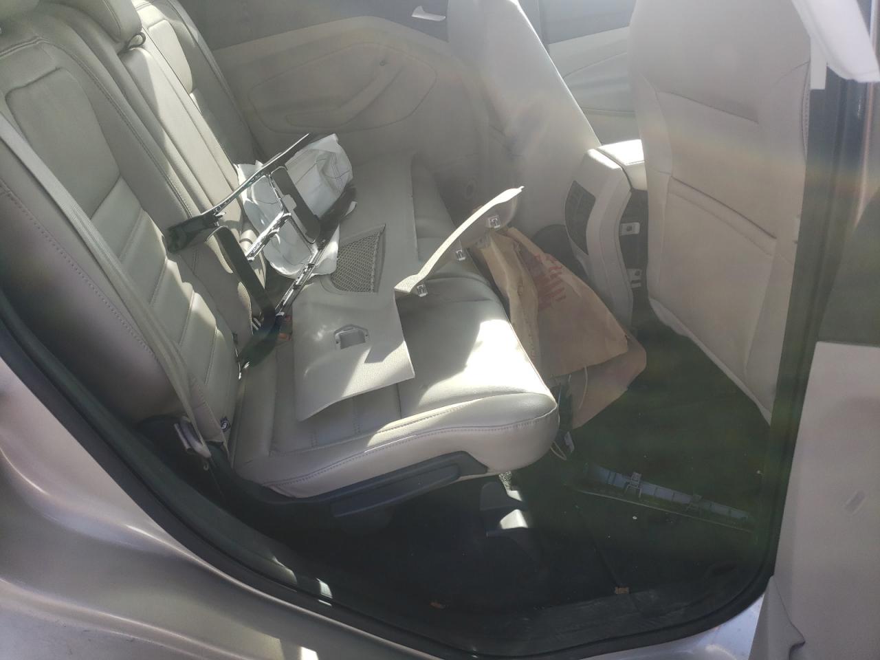 Photo 6 from auction – 2018 FORD ESCAPE SEL with VIN 1FMCU9HD3JUC76157