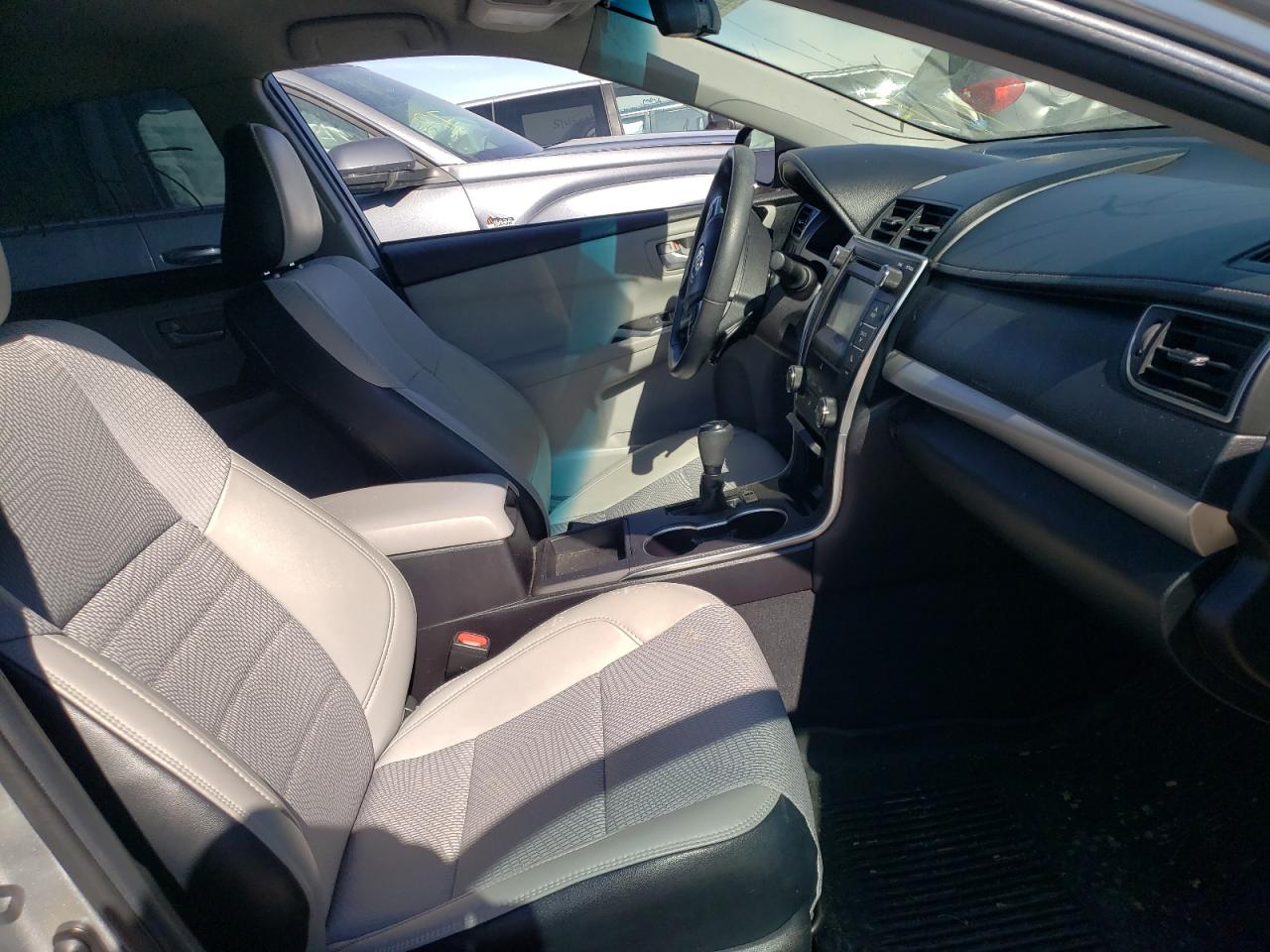 Photo 5 from auction – 2016 TOYOTA CAMRY LE with VIN 4T1BF1FK7GU534746