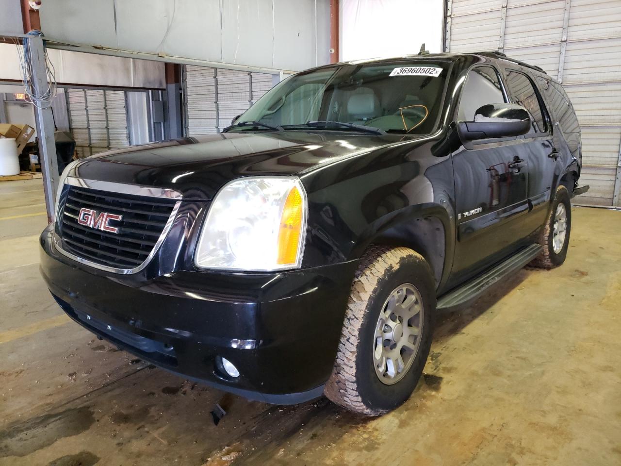 Photo 2 from auction – 2007 GMC YUKON with VIN 1GKFK13067J112896