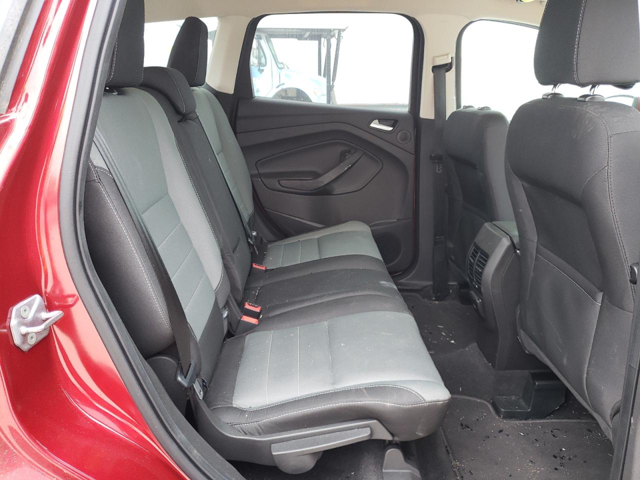 Photo 6 from auction – 2016 FORD ESCAPE SE with VIN 1FMCU0GX0GUB79613