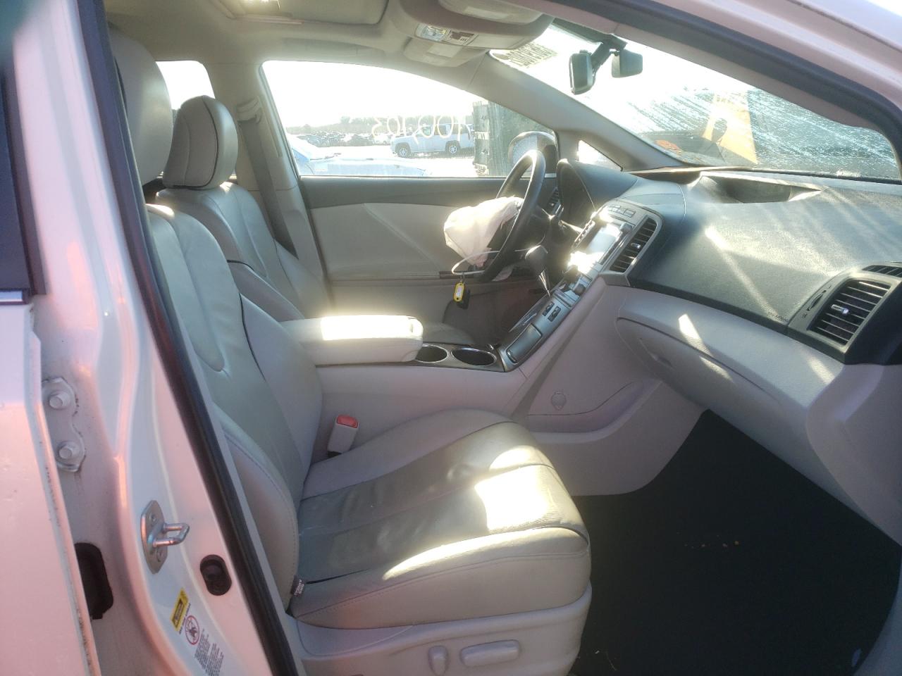 Photo 5 from auction – 2011 TOYOTA VENZA with VIN 4T3ZA3BBXBU048205