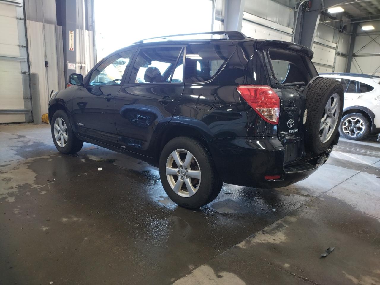 Photo 3 from auction – 2008 TOYOTA RAV4 LIMIT with VIN JTMZK31V385018911