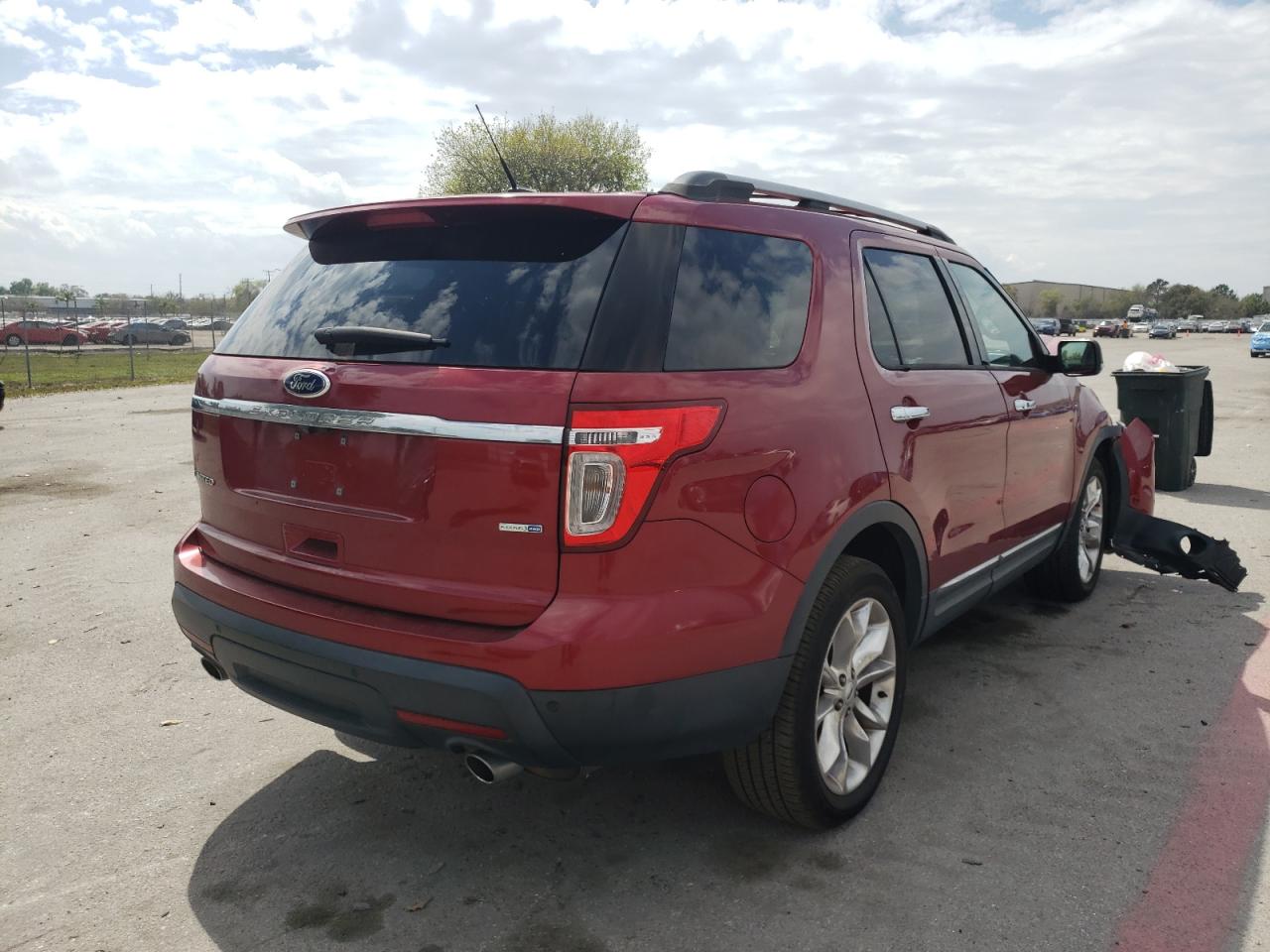 Photo 4 from auction – 2015 FORD EXPLORER L with VIN 1FM5K8F87FGA12525