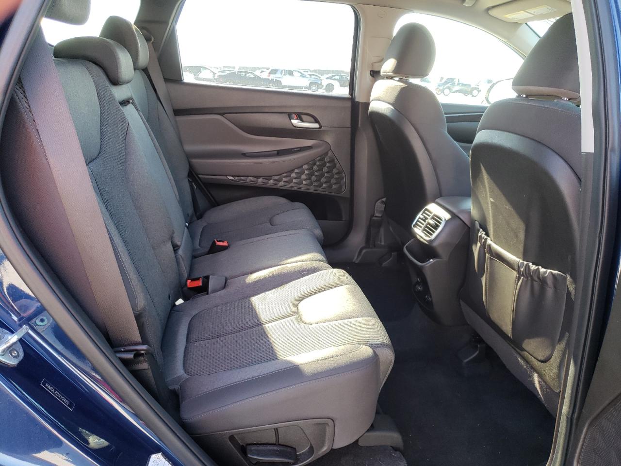 Photo 6 from auction – 2019 HYUNDAI SANTA FE S with VIN 5NMS2CAD2KH124652