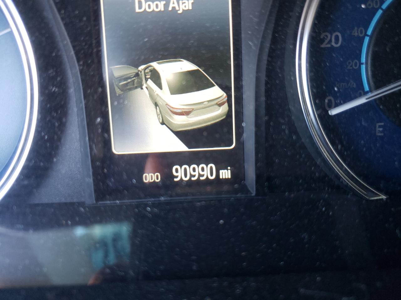 Photo 8 from auction – 2016 TOYOTA CAMRY HYBR with VIN 4T1BD1FK3GU180570