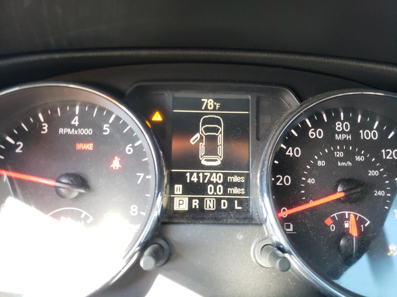Photo 8 from auction – 2013 NISSAN ROGUE S with VIN JN8AS5MT2DW512270