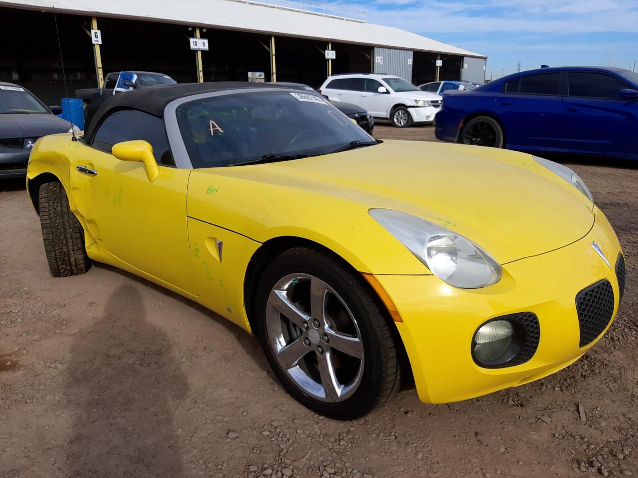PONTIAC SOLSTICE G 2008 with VIN 1G2MF35X98Y118153 - Photo from auction