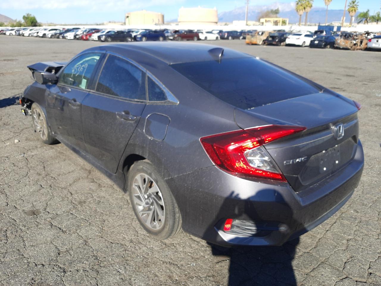 Photo 3 from auction – 2018 HONDA CIVIC EX with VIN 2HGFC2F70JH540710