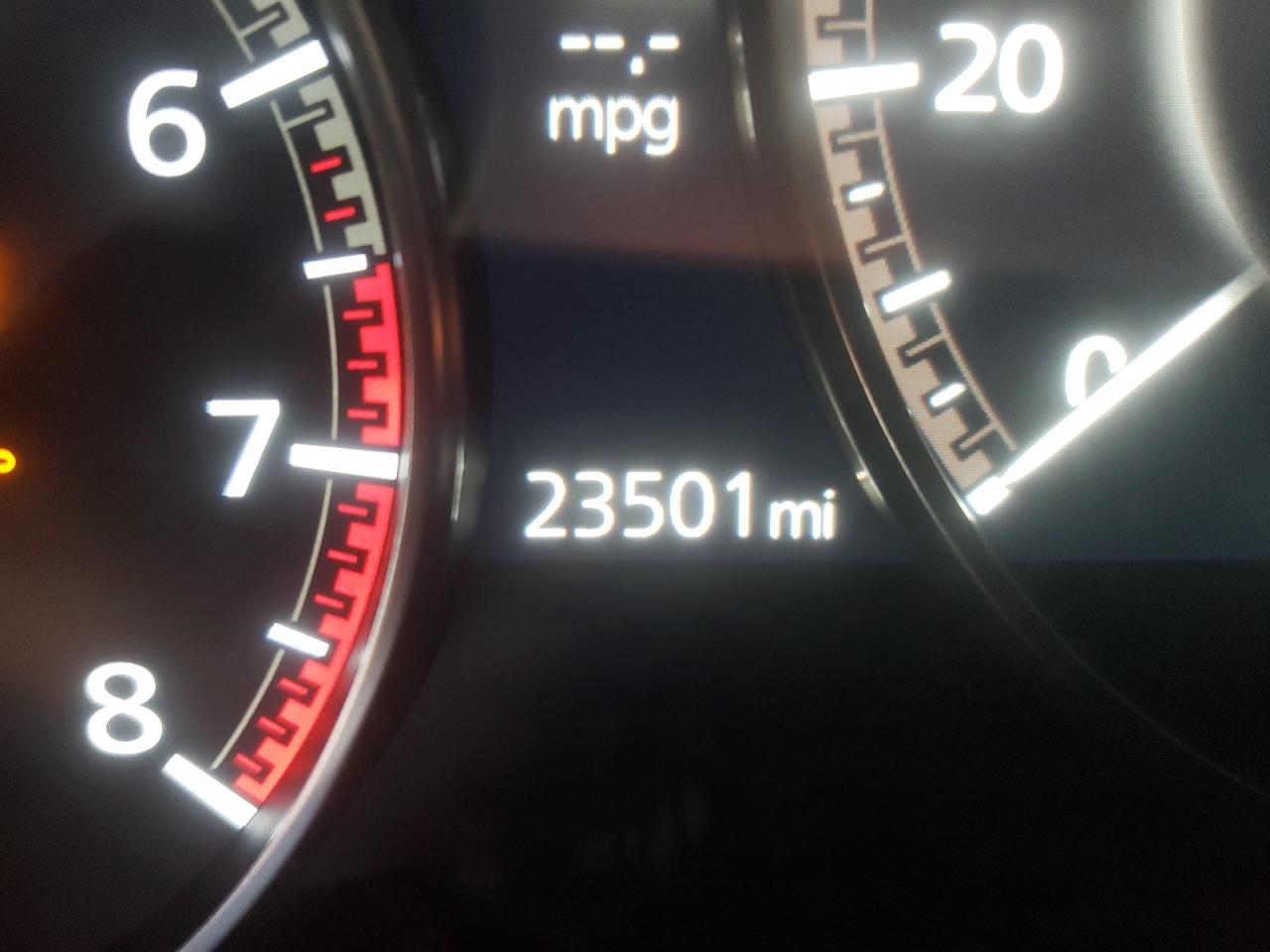 Photo 8 from auction – 2020 MAZDA 3 PREMIUM with VIN JM1BPANM8L1173494