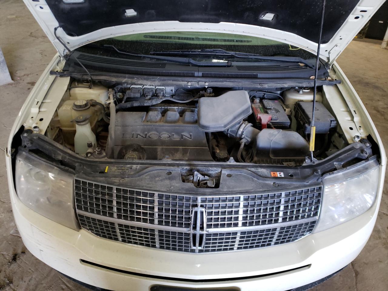 Photo 7 from auction – 2007 LINCOLN MKX with VIN 2LMDU68C77BJ30759