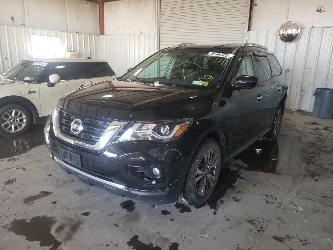 Photo 2 from auction – 2018 NISSAN PATHFINDER with VIN 5N1DR2MMXJC654774