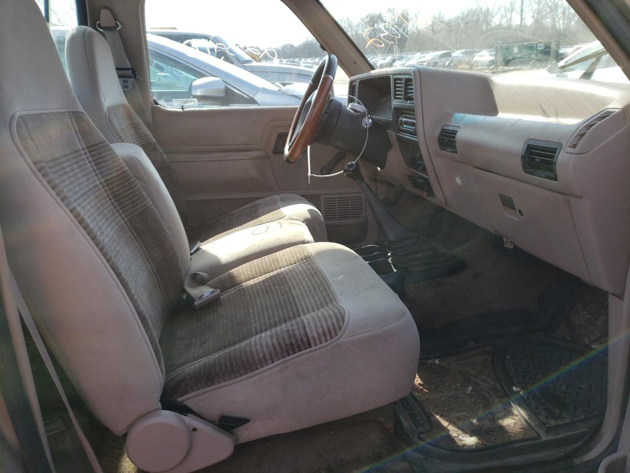 Photo 5 from auction – 1992 FORD OTHER with VIN 1FTCR10A2NUB03471