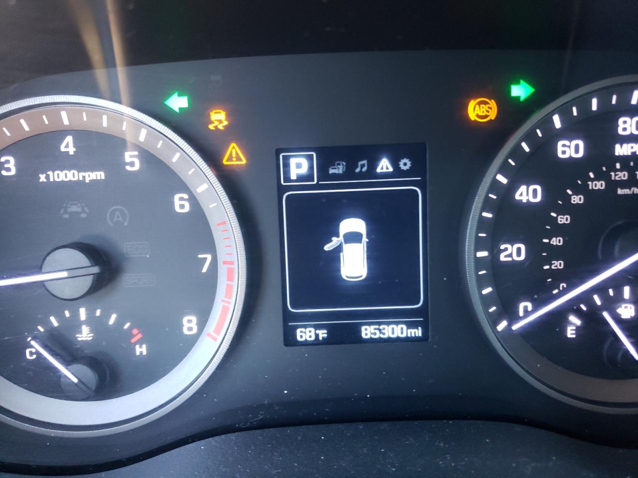 Photo 8 from auction – 2017 HYUNDAI TUCSON LIM with VIN KM8J3CA23HU291414