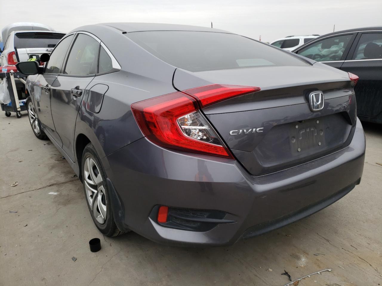 Photo 3 from auction – 2018 HONDA CIVIC LX with VIN 19XFC2F54JE018199
