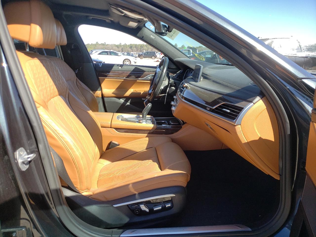 Photo 5 from auction – 2016 BMW 750 XI with VIN WBA7F2C56GG416486
