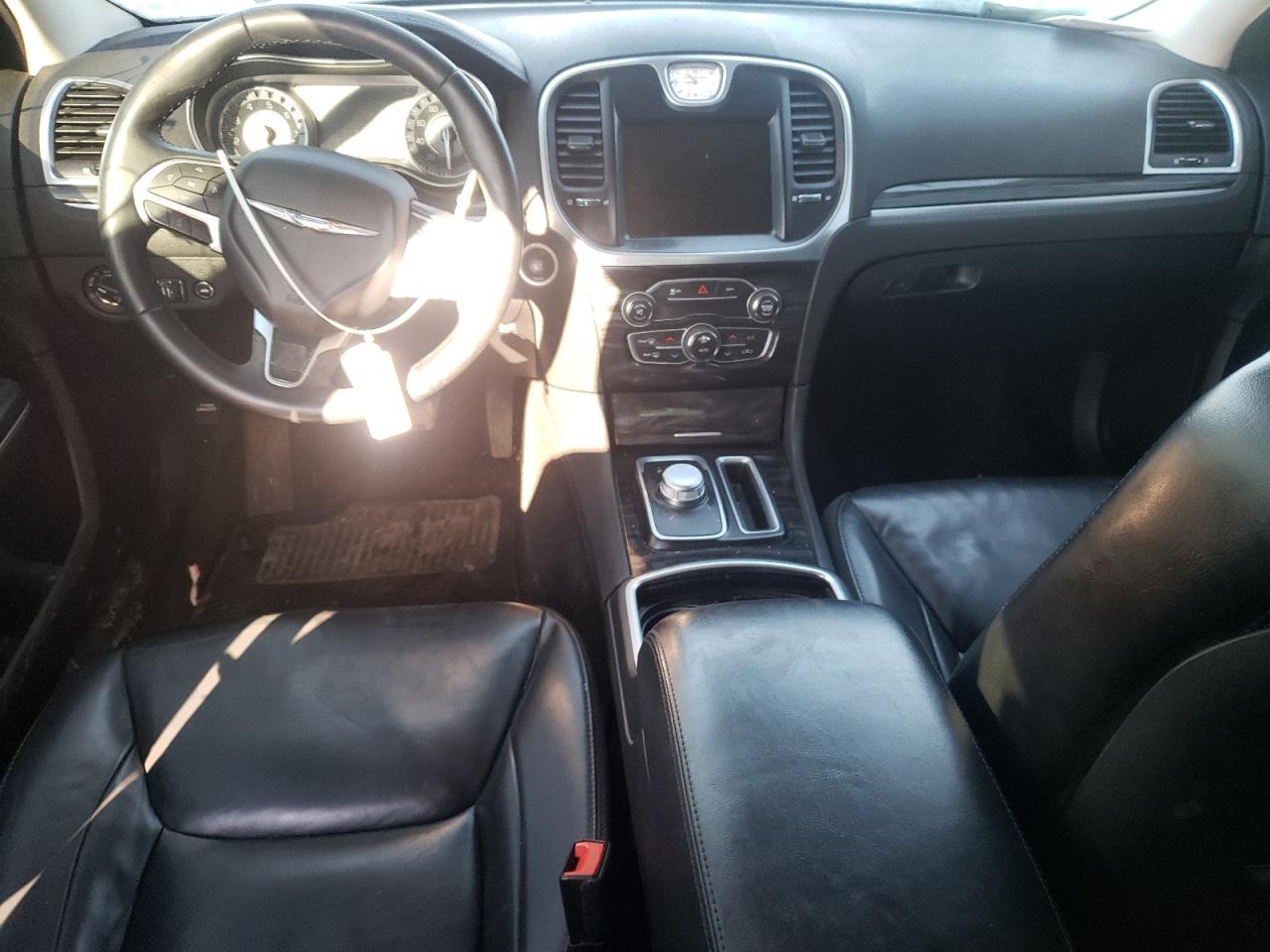 Photo 9 from auction – 2016 CHRYSLER 300 LIMITE with VIN 2C3CCARG7GH224953