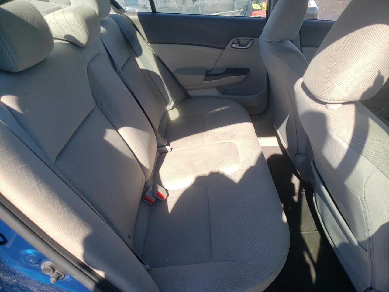 Photo 6 from auction – 2012 HONDA CIVIC LX with VIN 19XFB2F59CE081529