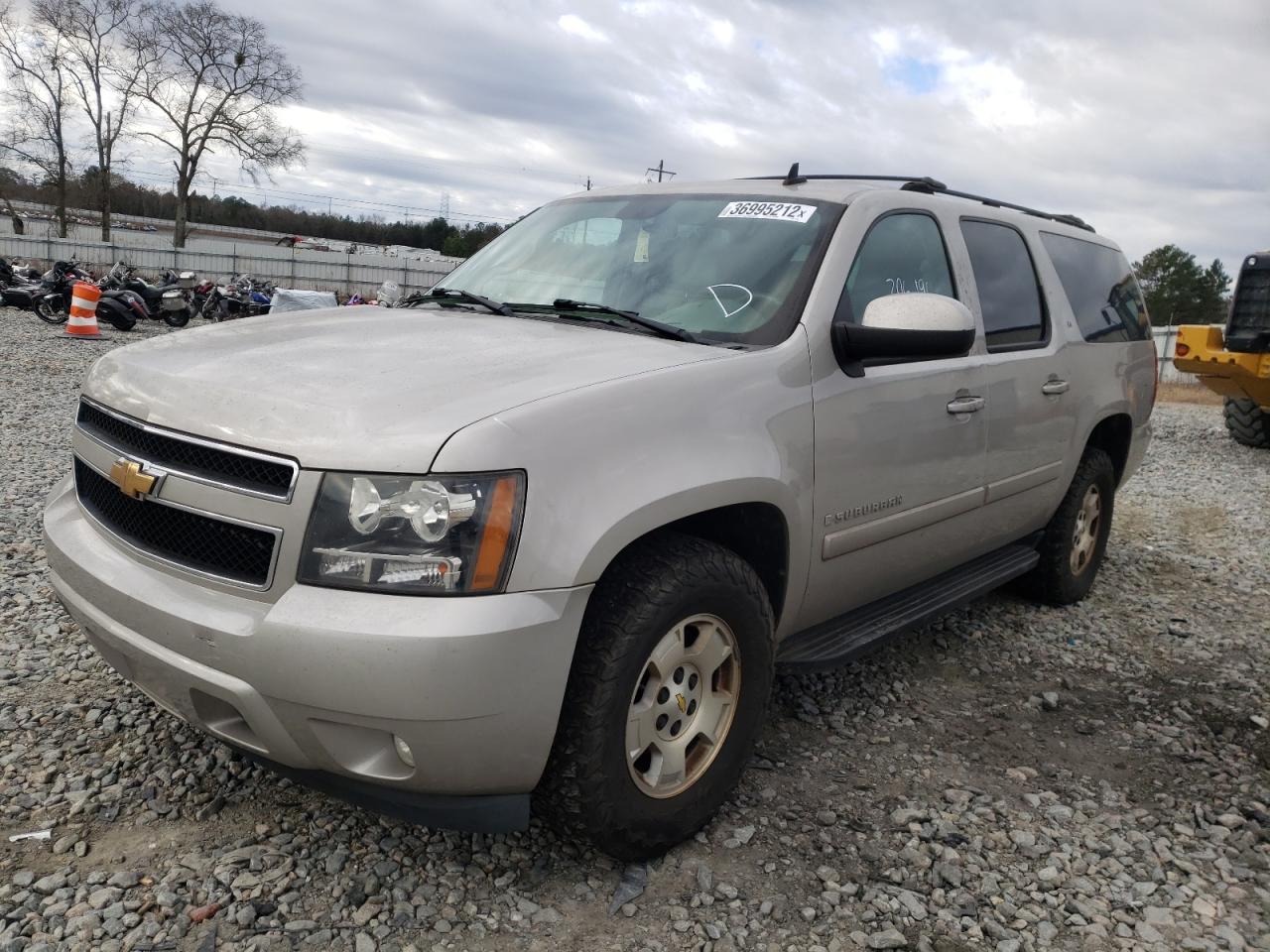 Photo 2 from auction – 2007 CHEVROLET SUBURBAN C with VIN 3GNFC16037G144766