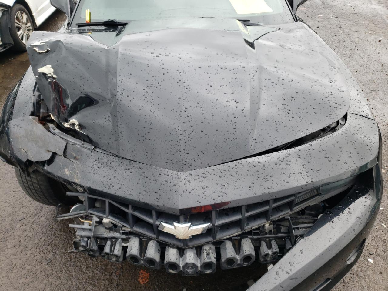 Photo 7 from auction – 2010 CHEVROLET CAMARO LS with VIN 2G1FE1EV8A9209881