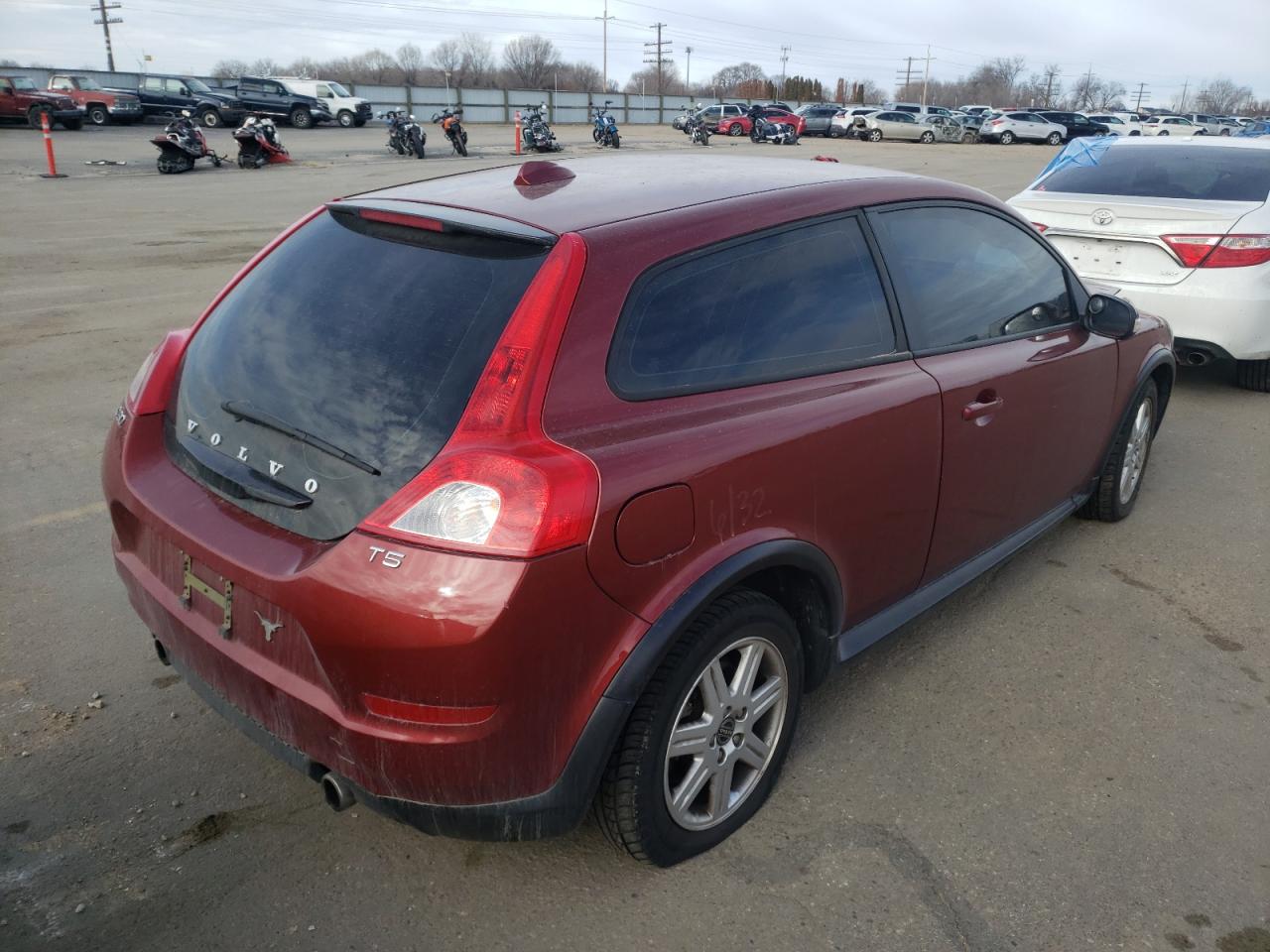 Foto 4 de la subasta – 2011 VOLVO C30 T5 con VIN YV1672MK6B2244086