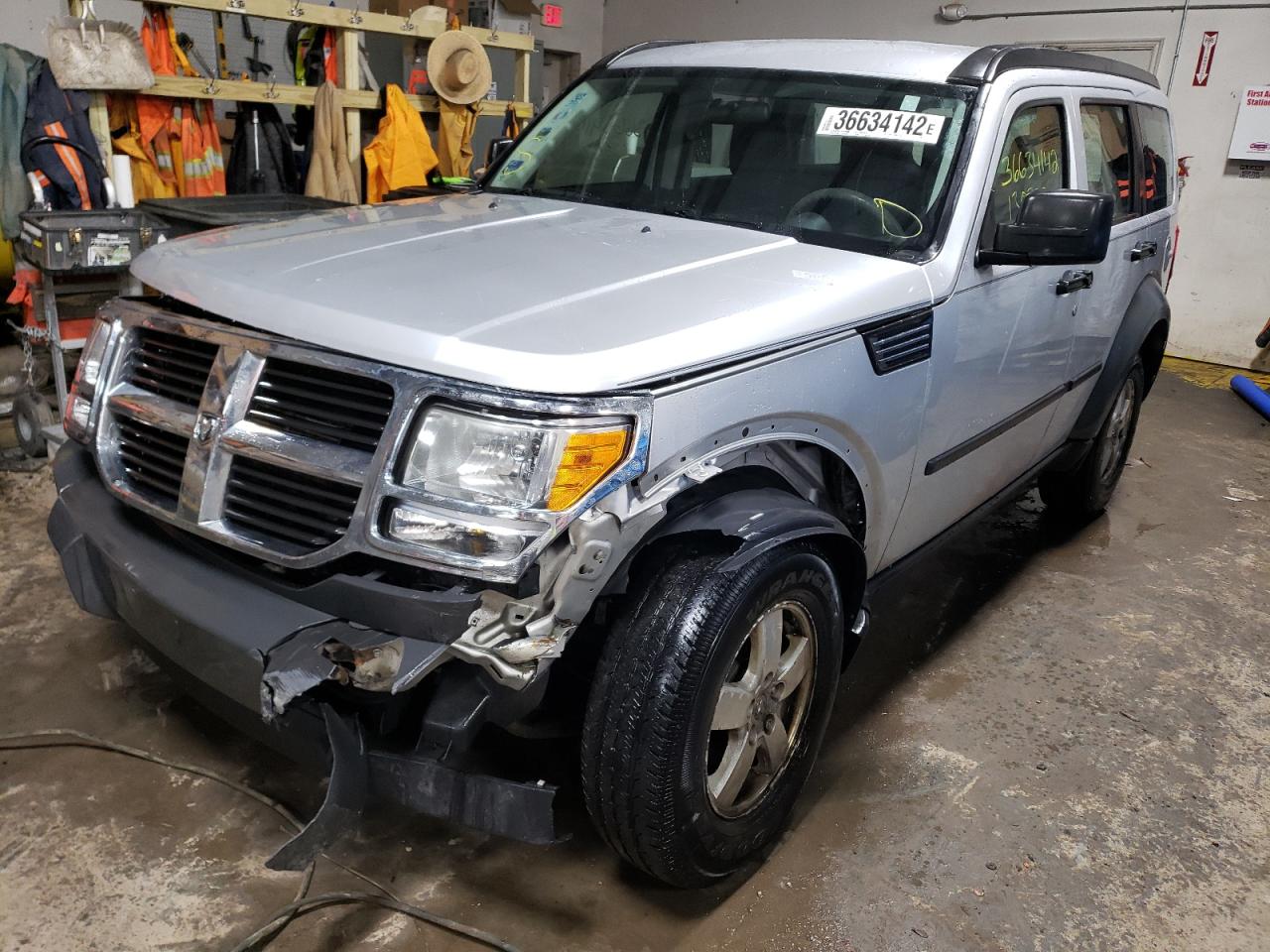 Photo 2 from auction – 2008 DODGE NITRO SXT with VIN 1D8GT28K98W153770