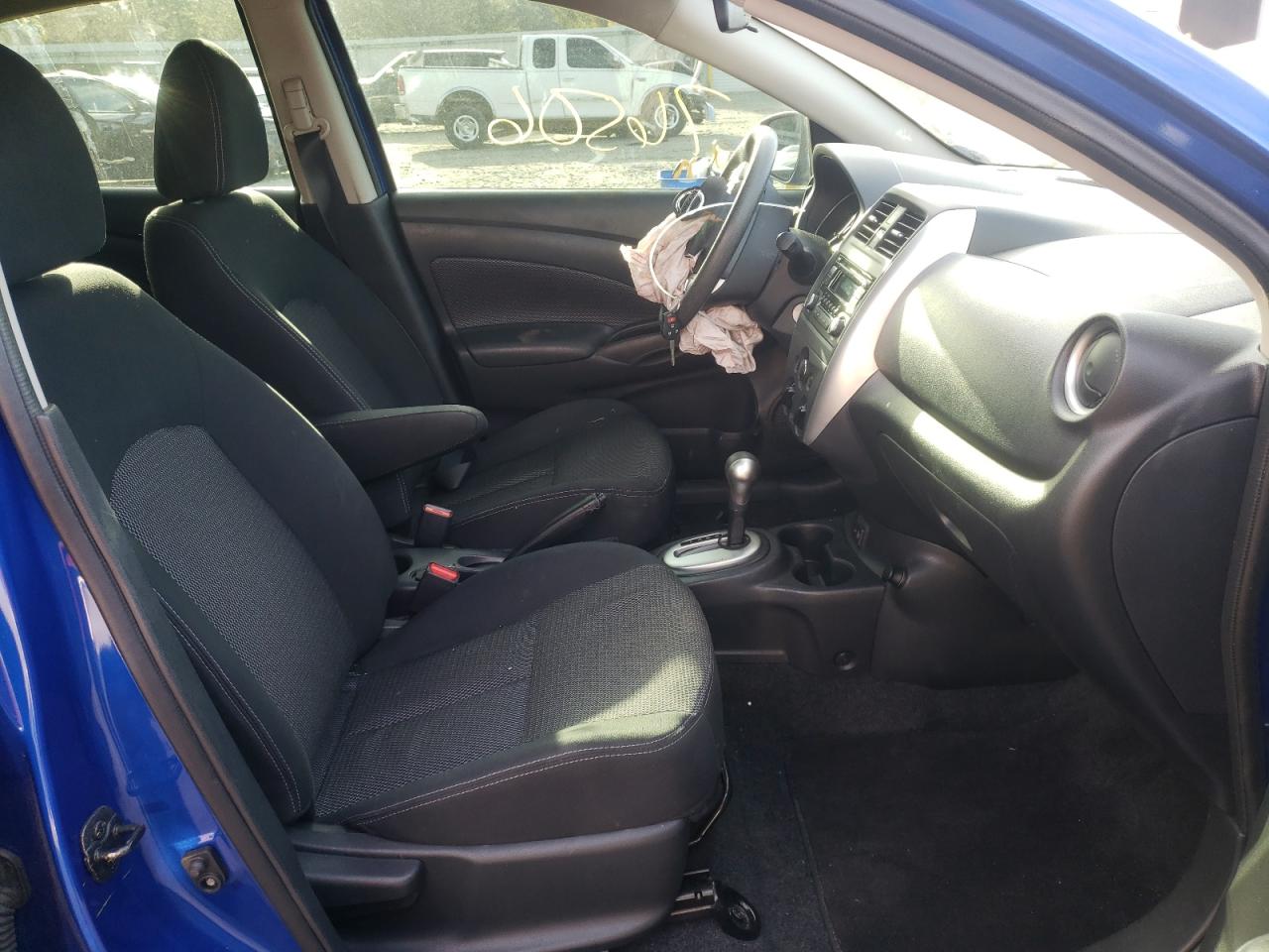 Photo 5 from auction – 2017 NISSAN VERSA S with VIN 3N1CN7AP5HL873862