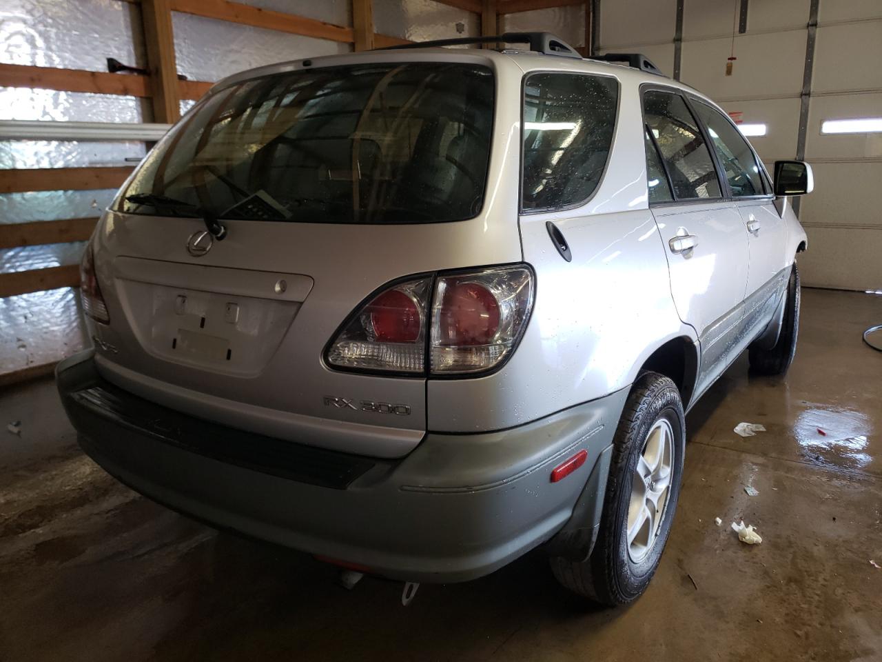 Photo 4 from auction – 2002 LEXUS RX 300 with VIN JTJGF10U620123971