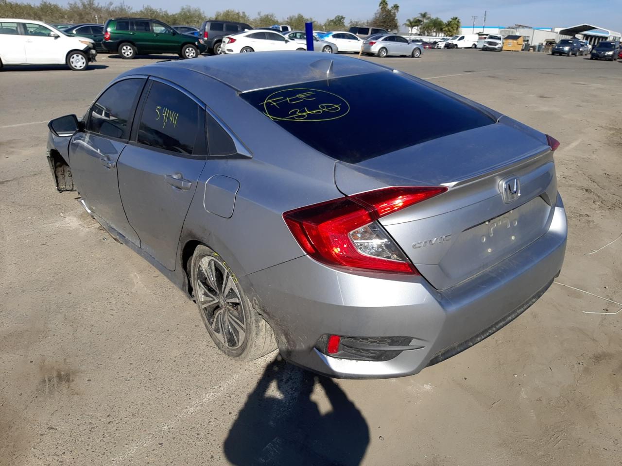 Photo 3 from auction – 2018 HONDA CIVIC EX with VIN JHMFC1F33JX016094