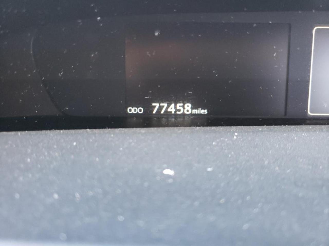 Photo 8 from auction – 2016 TOYOTA PRIUS with VIN JTDKBRFUXG3011257