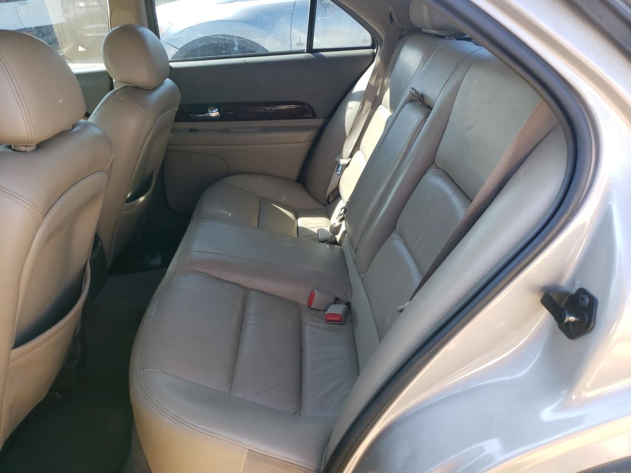 Photo 6 from auction – 2000 LINCOLN LS with VIN 1LNHM87A2YY757236
