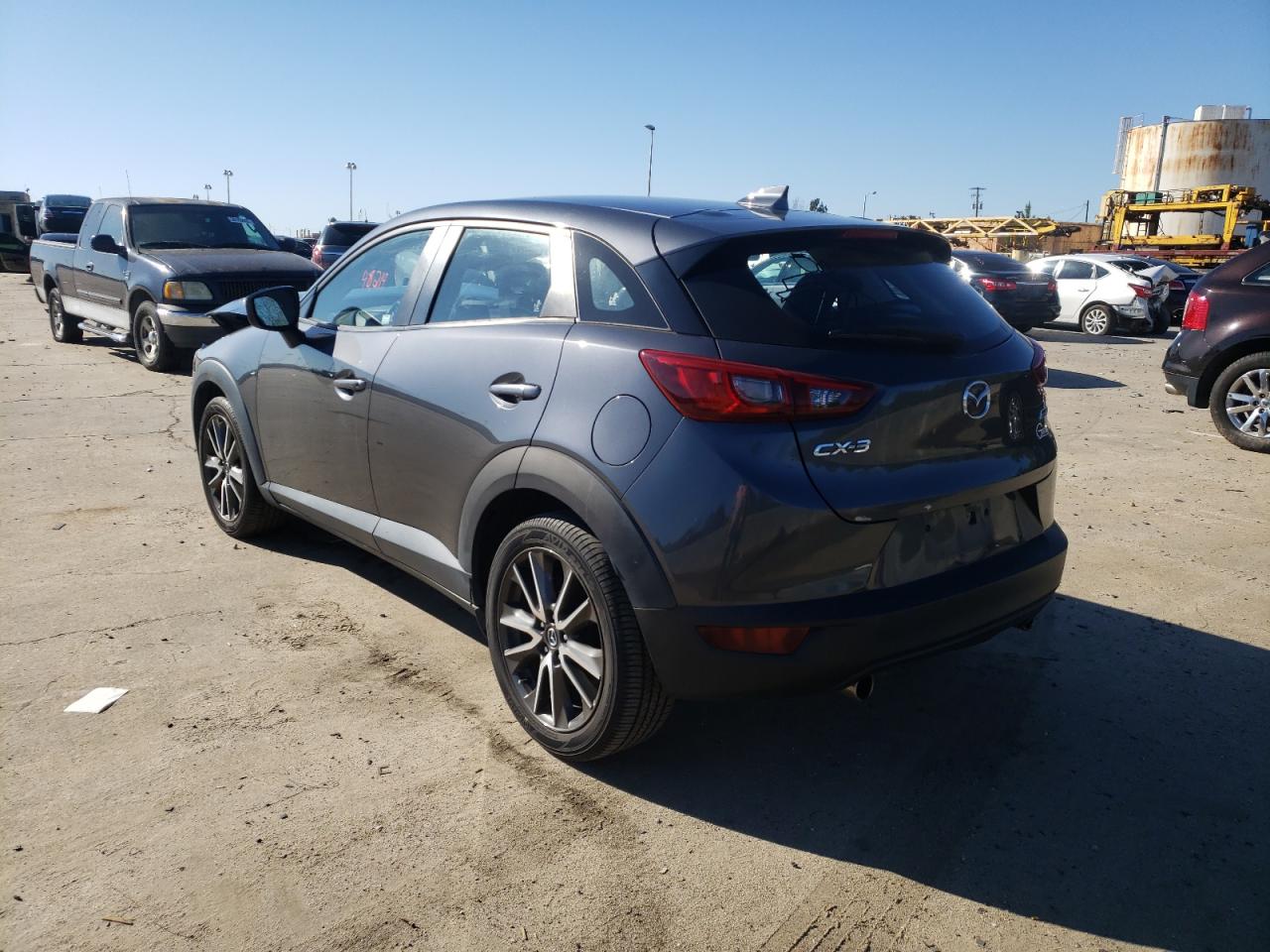 Photo 3 from auction – 2017 MAZDA CX-3 TOURI with VIN JM1DKDC78H0157816