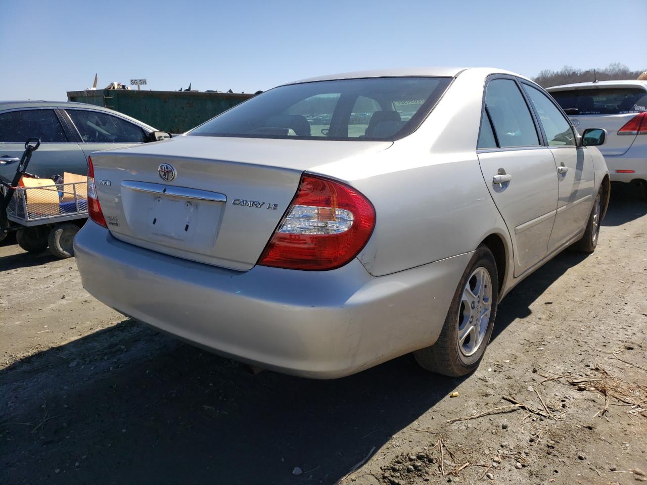 Photo 4 from auction – 2002 TOYOTA CAMRY LE with VIN 4T1BE32K32U056676