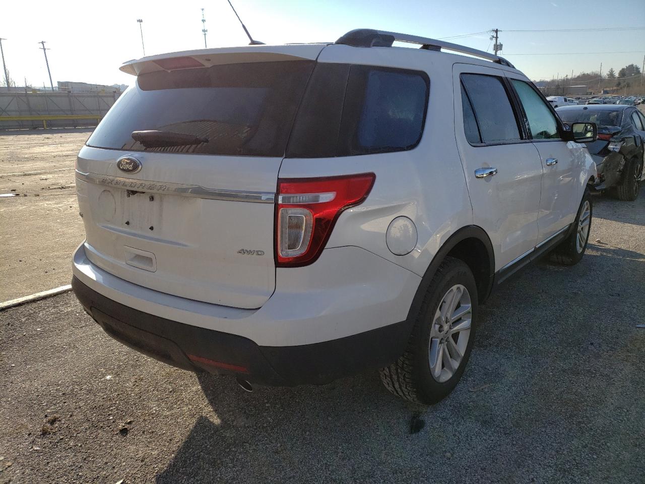Photo 4 from auction – 2015 FORD EXPLORER X with VIN 1FM5K8D87FGC52757