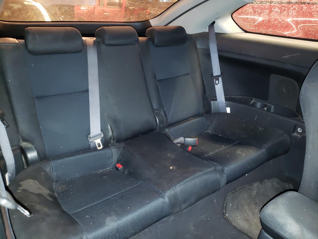 Photo 6 from auction – 2005 TOYOTA SCION TC with VIN JTKDE177850019407