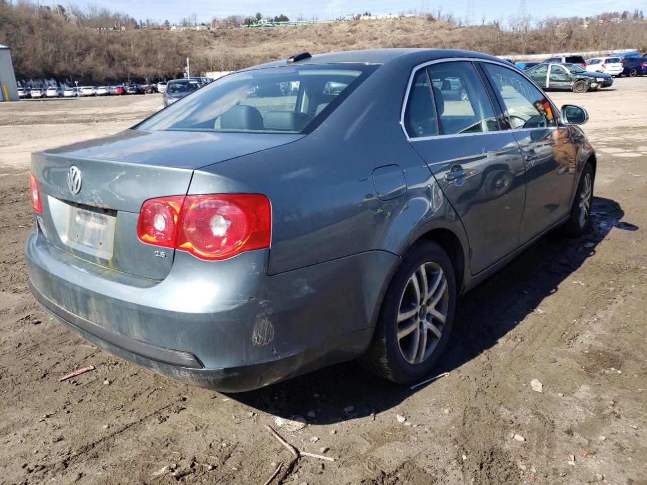 Photo 4 from auction – 2006 VOLKSWAGEN JETTA 2.5 with VIN 3VWSF71K26M755976