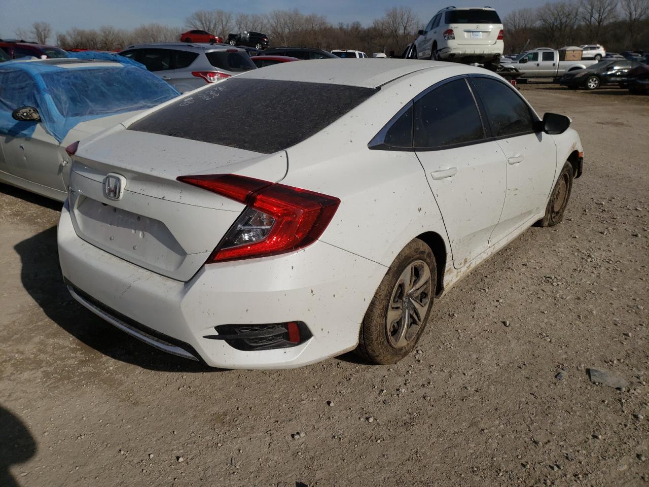 Photo 4 from auction – 2020 HONDA CIVIC LX with VIN 19XFC2F65LE004100