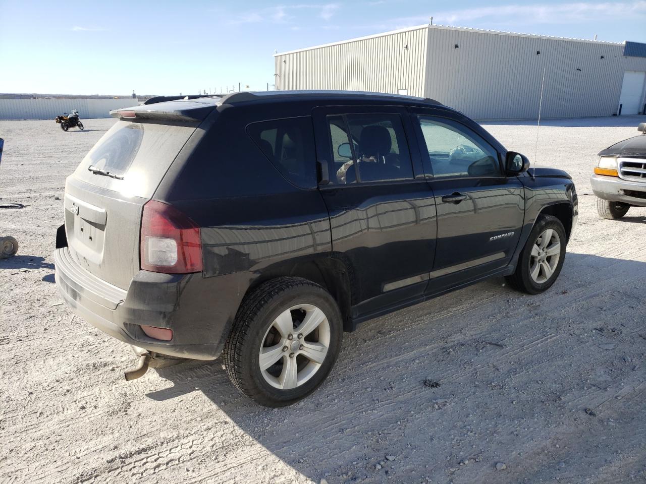 Photo 4 from auction – 2016 JEEP COMPASS SP with VIN 1C4NJDBB4GD549633