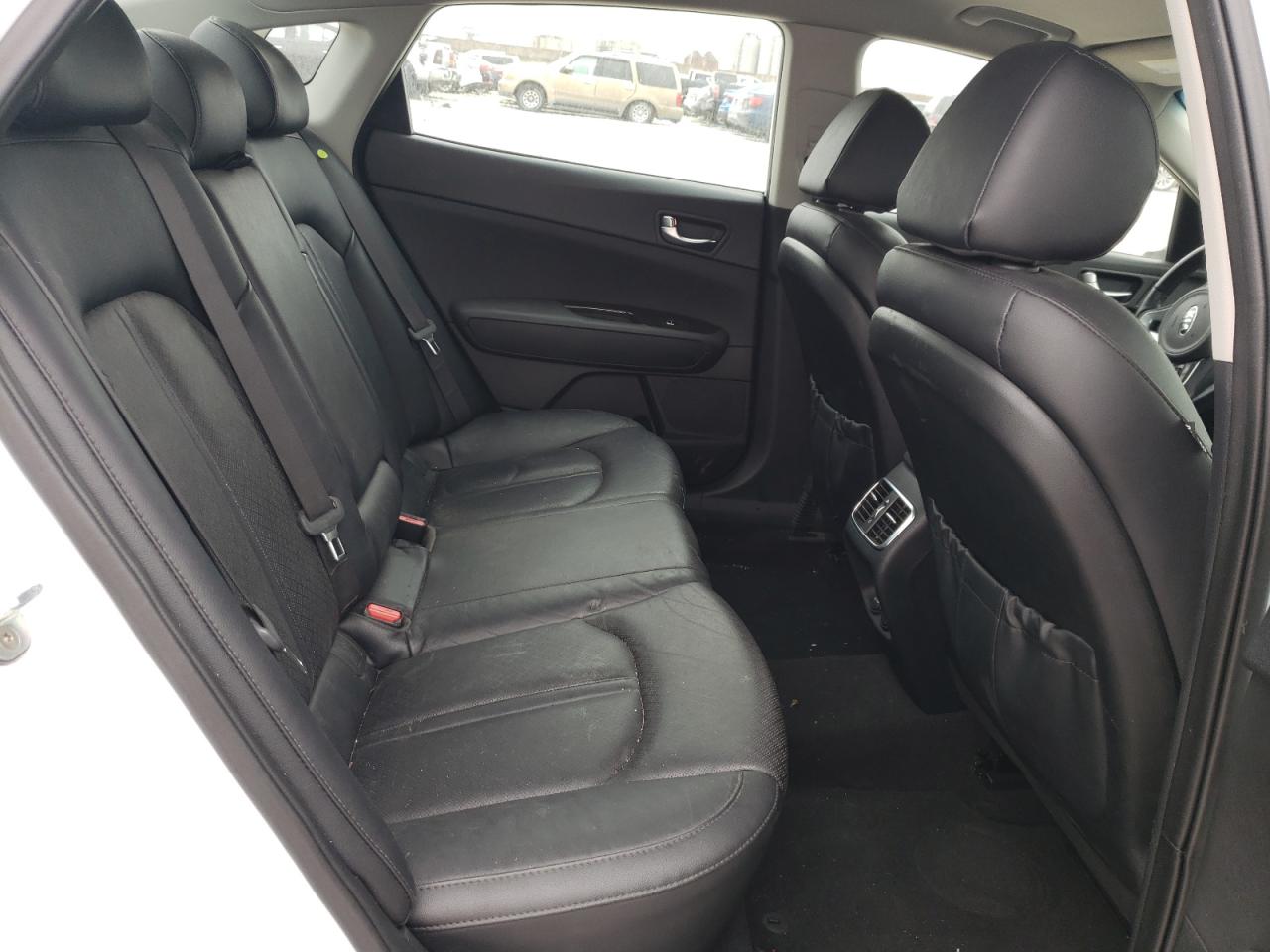 Photo 6 from auction – 2017 KIA OPTIMA EX with VIN 5XXGU4L30HG159479