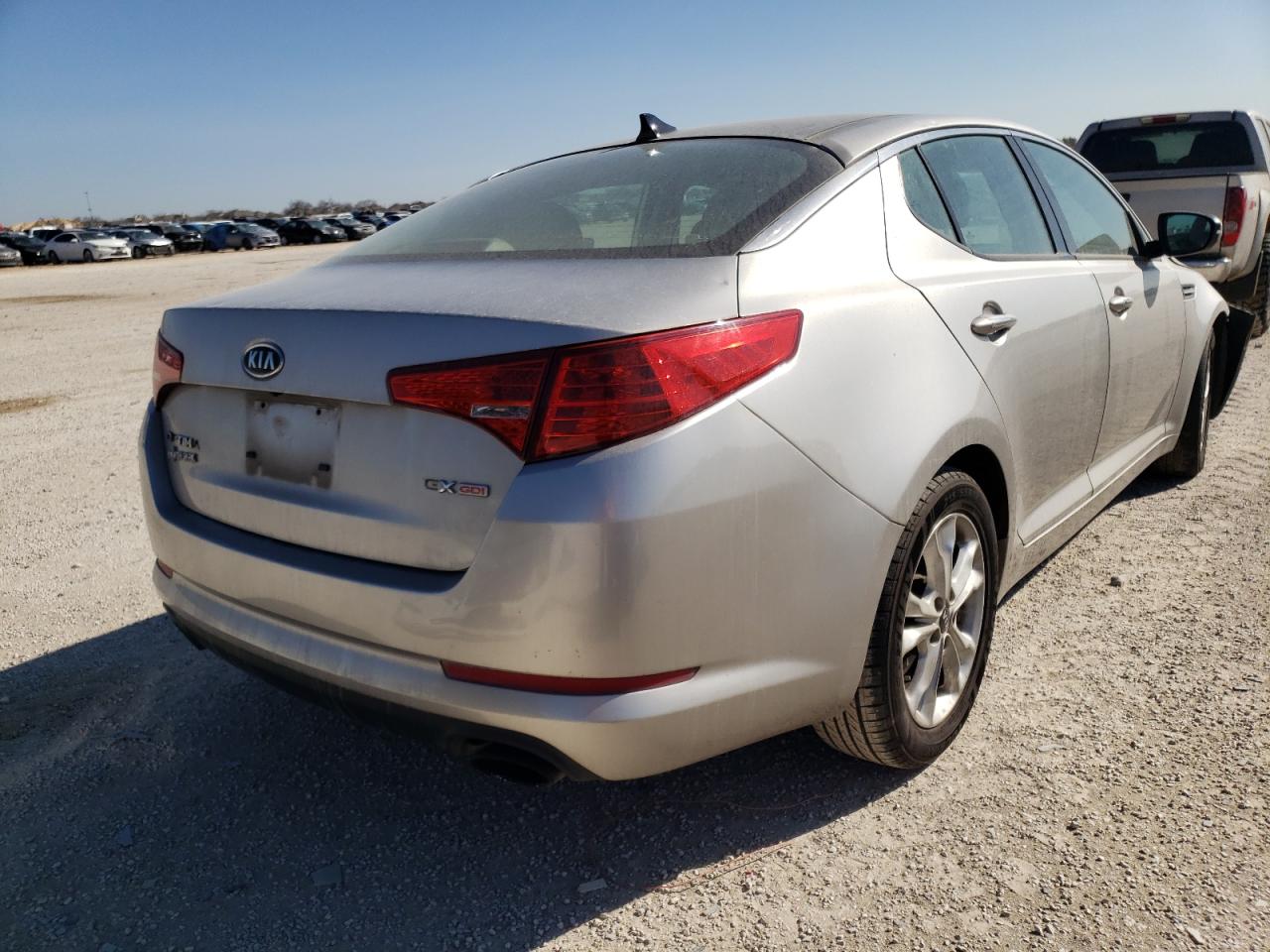 Photo 4 from auction – 2011 KIA OPTIMA EX with VIN KNAGN4A75B5098920