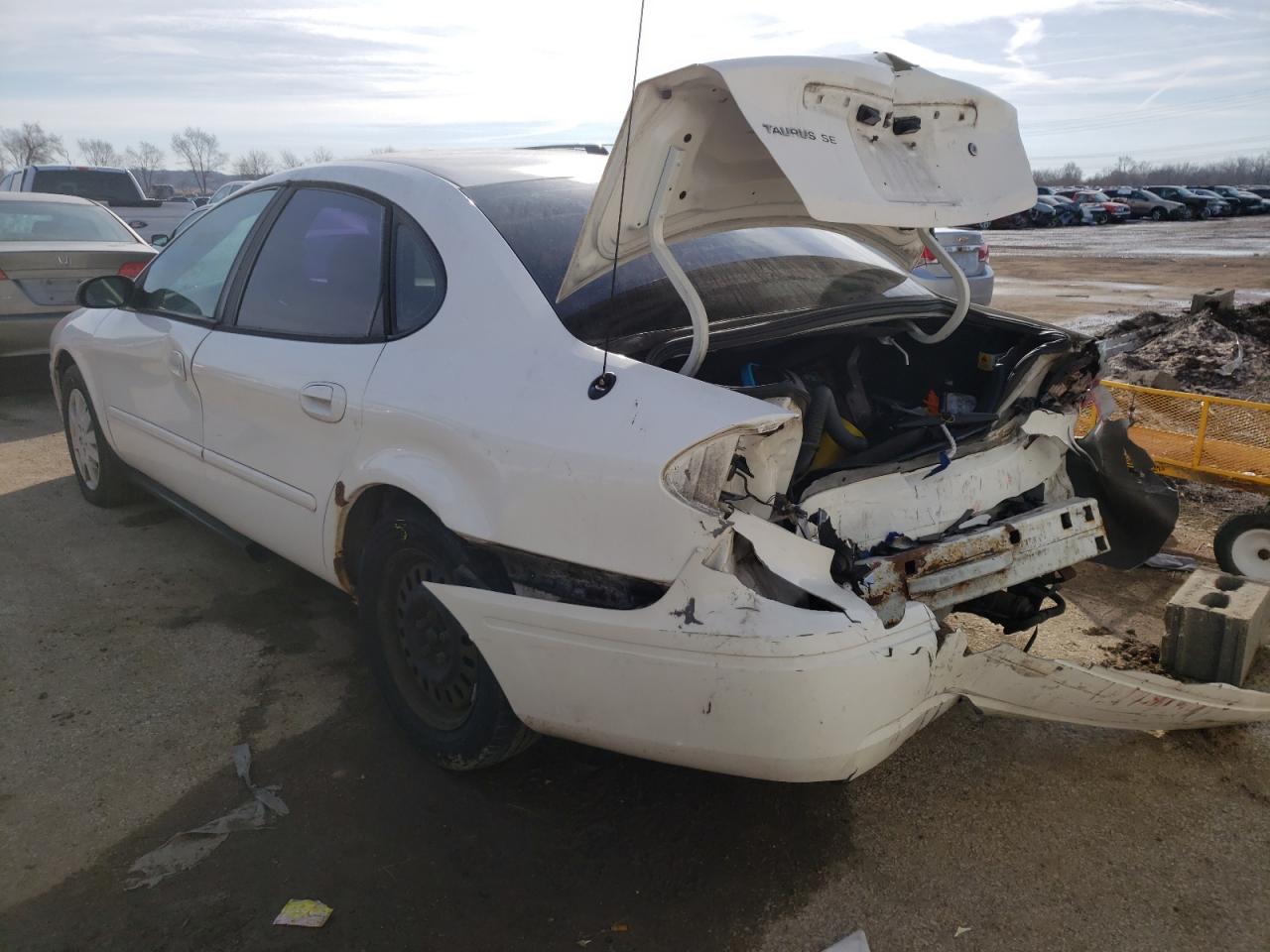 Photo 3 from auction – 2006 FORD TAURUS SE with VIN 1FAFP53246A131683