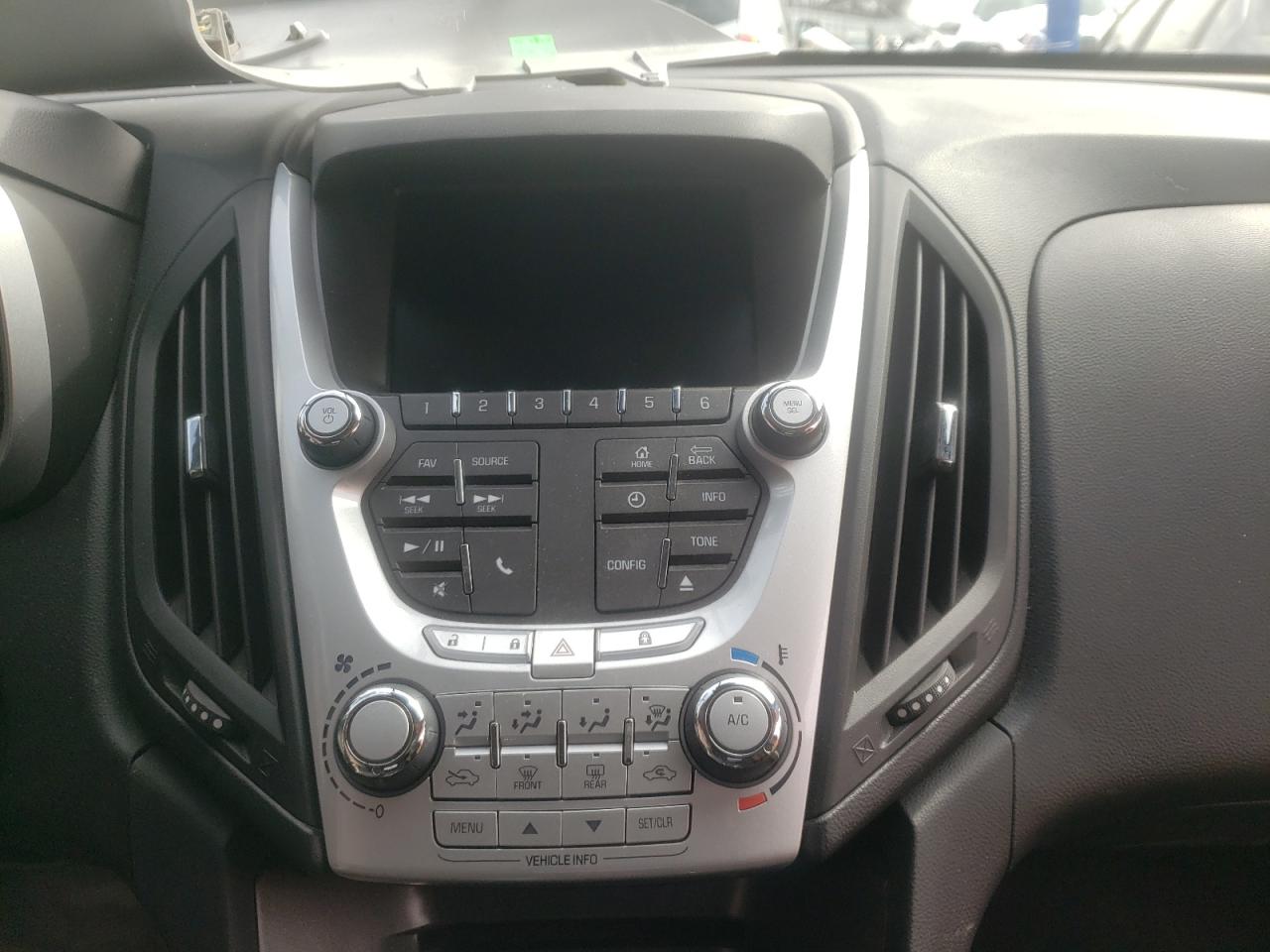 Photo 10 from auction – 2015 CHEVROLET EQUINOX LT with VIN 2GNFLFEK7F6247313