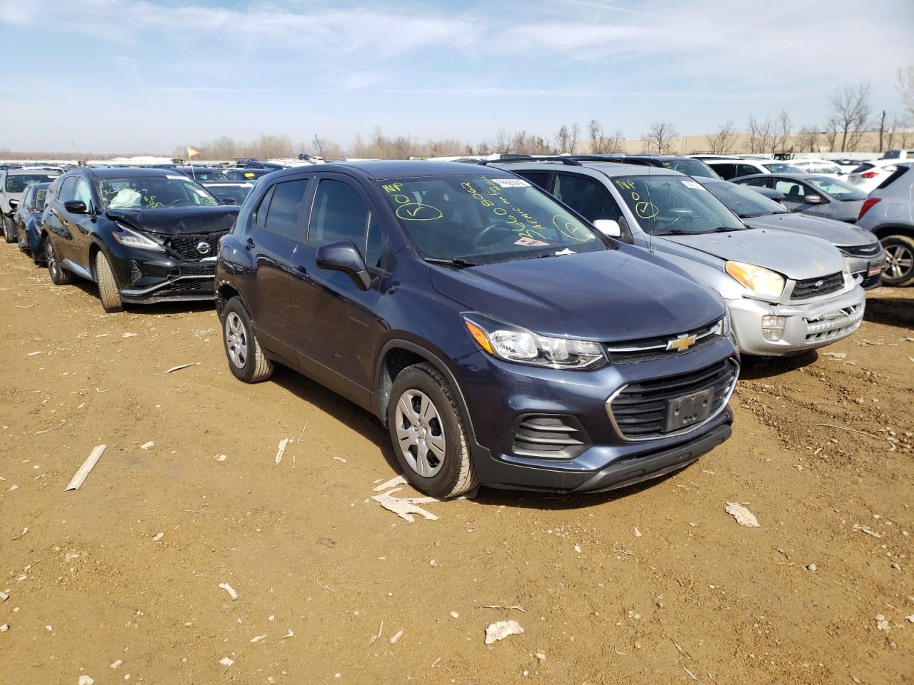 CHEVROLET TRAX LS 2018 with VIN 3GNCJKSB1JL171310 - Photo from auction