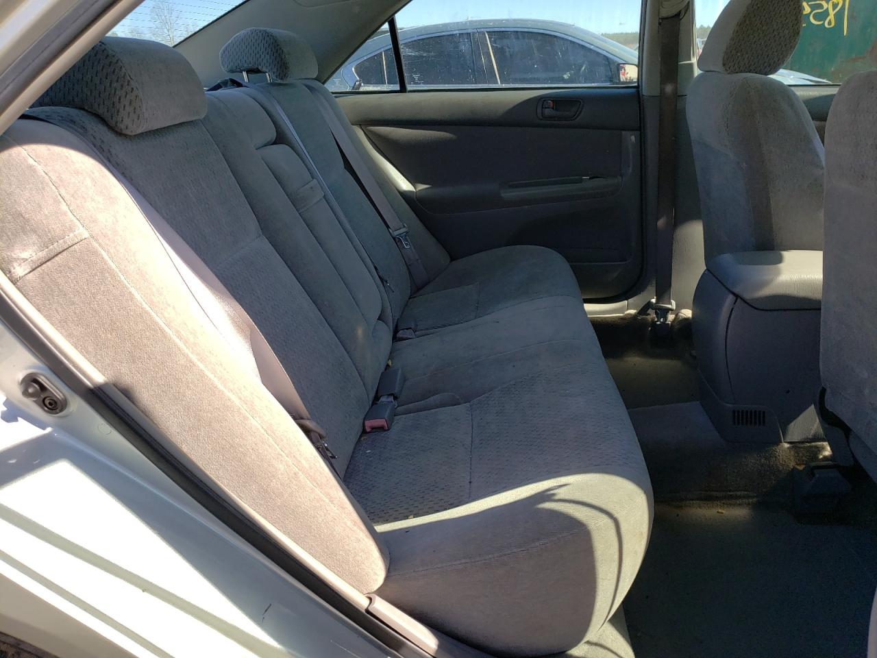 Photo 6 from auction – 2002 TOYOTA CAMRY LE with VIN 4T1BE32K32U056676