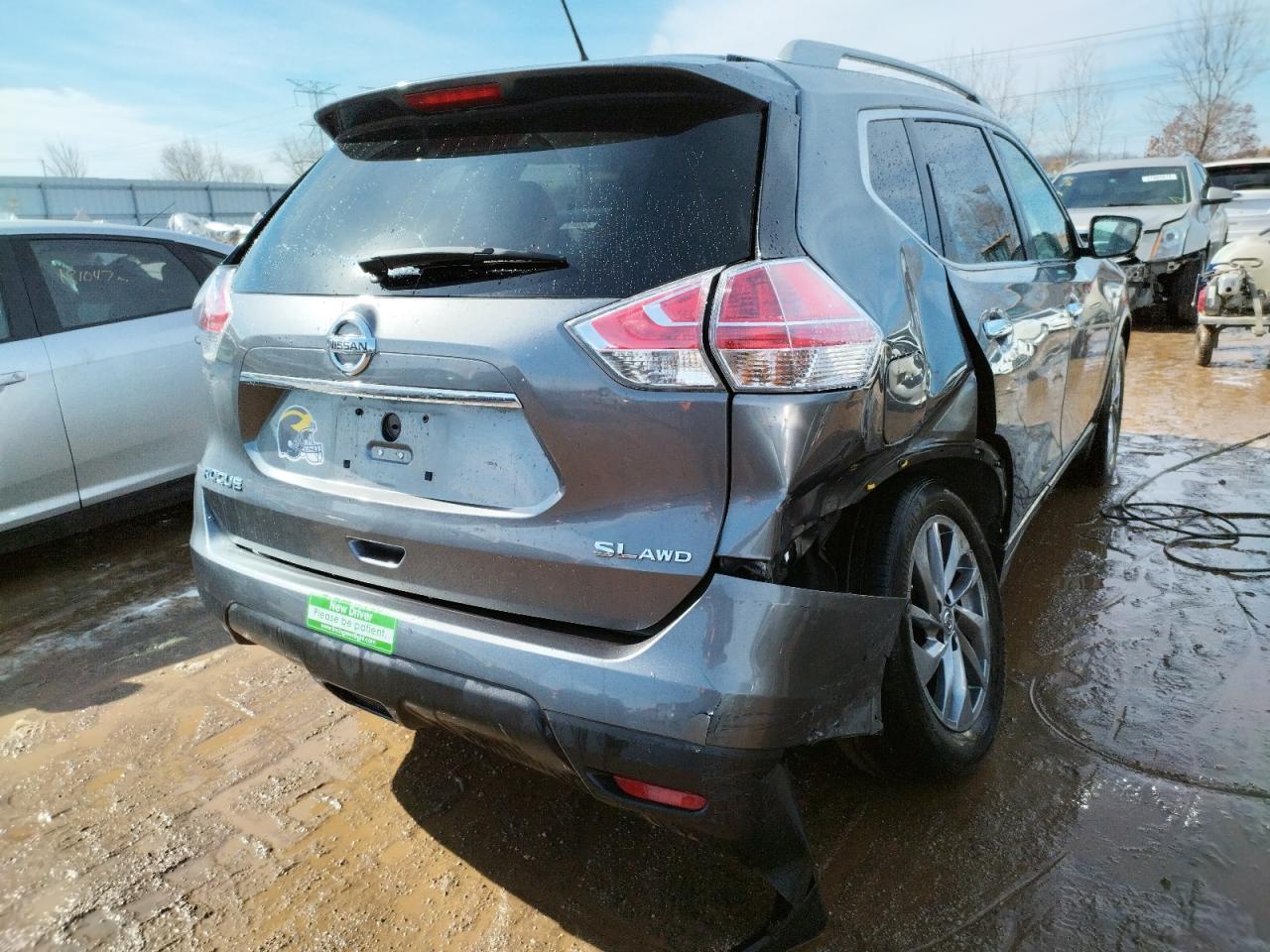 Photo 4 from auction – 2015 NISSAN ROGUE S with VIN 5N1AT2MV2FC853015